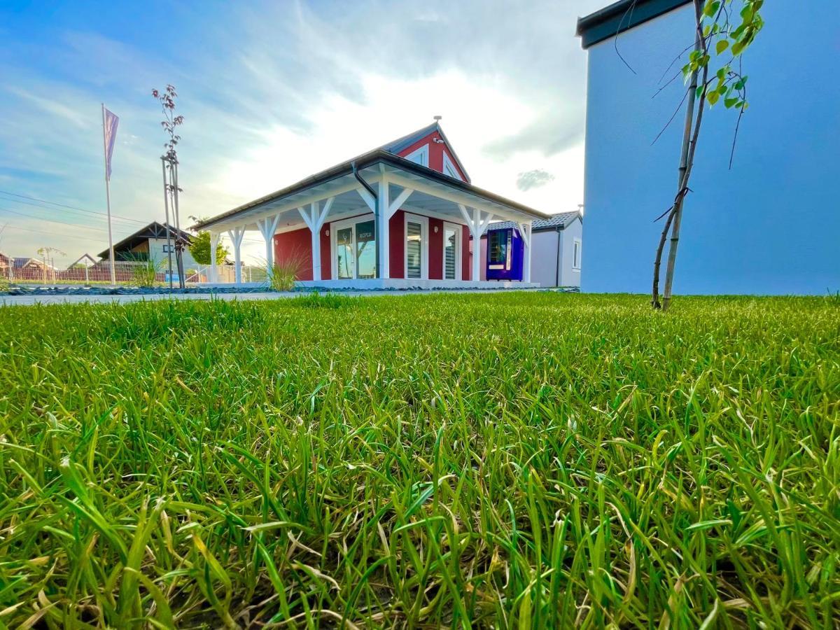 Scandi Village Zator Exteriör bild