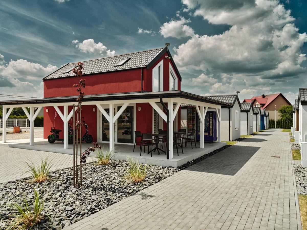 Scandi Village Zator Exteriör bild