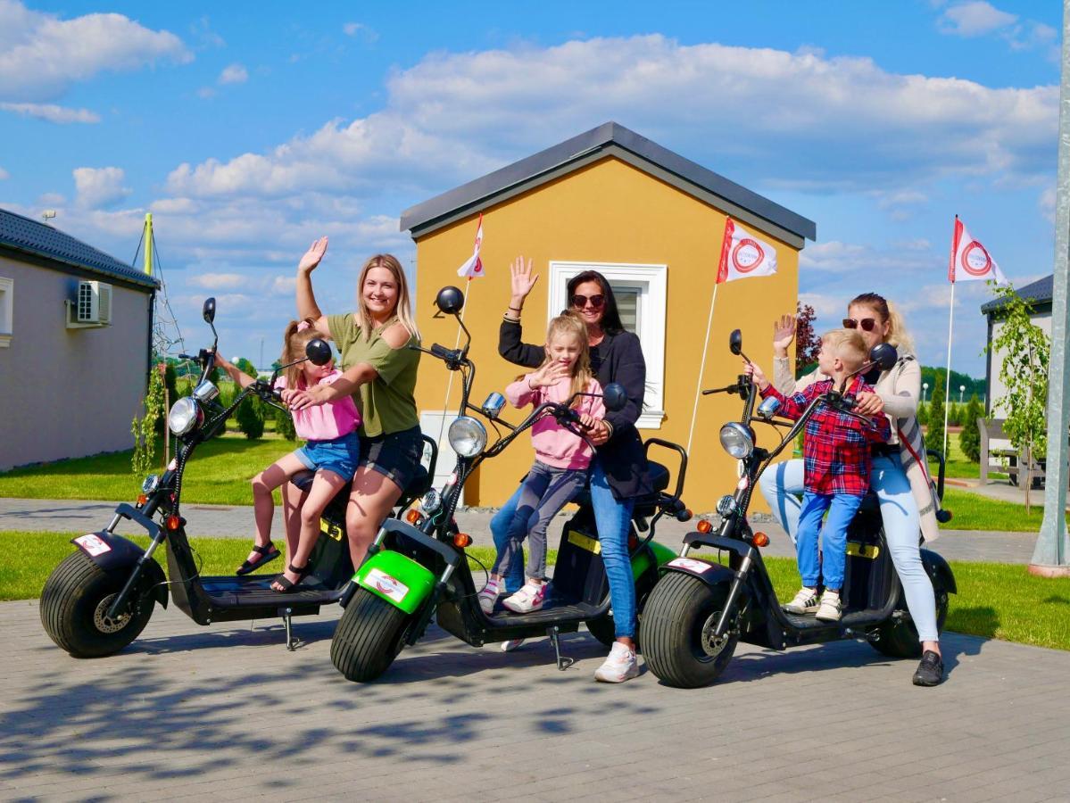 Scandi Village Zator Exteriör bild