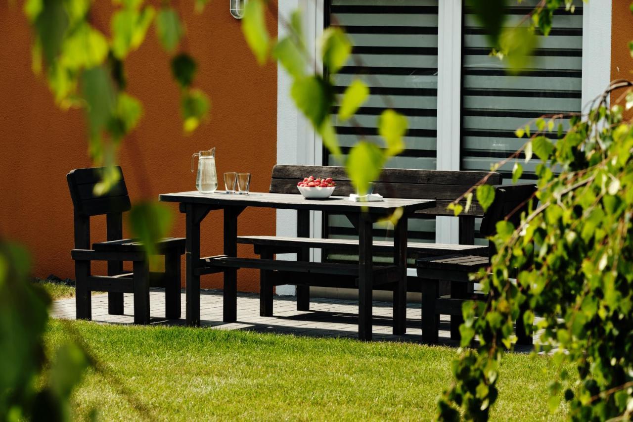 Scandi Village Zator Exteriör bild