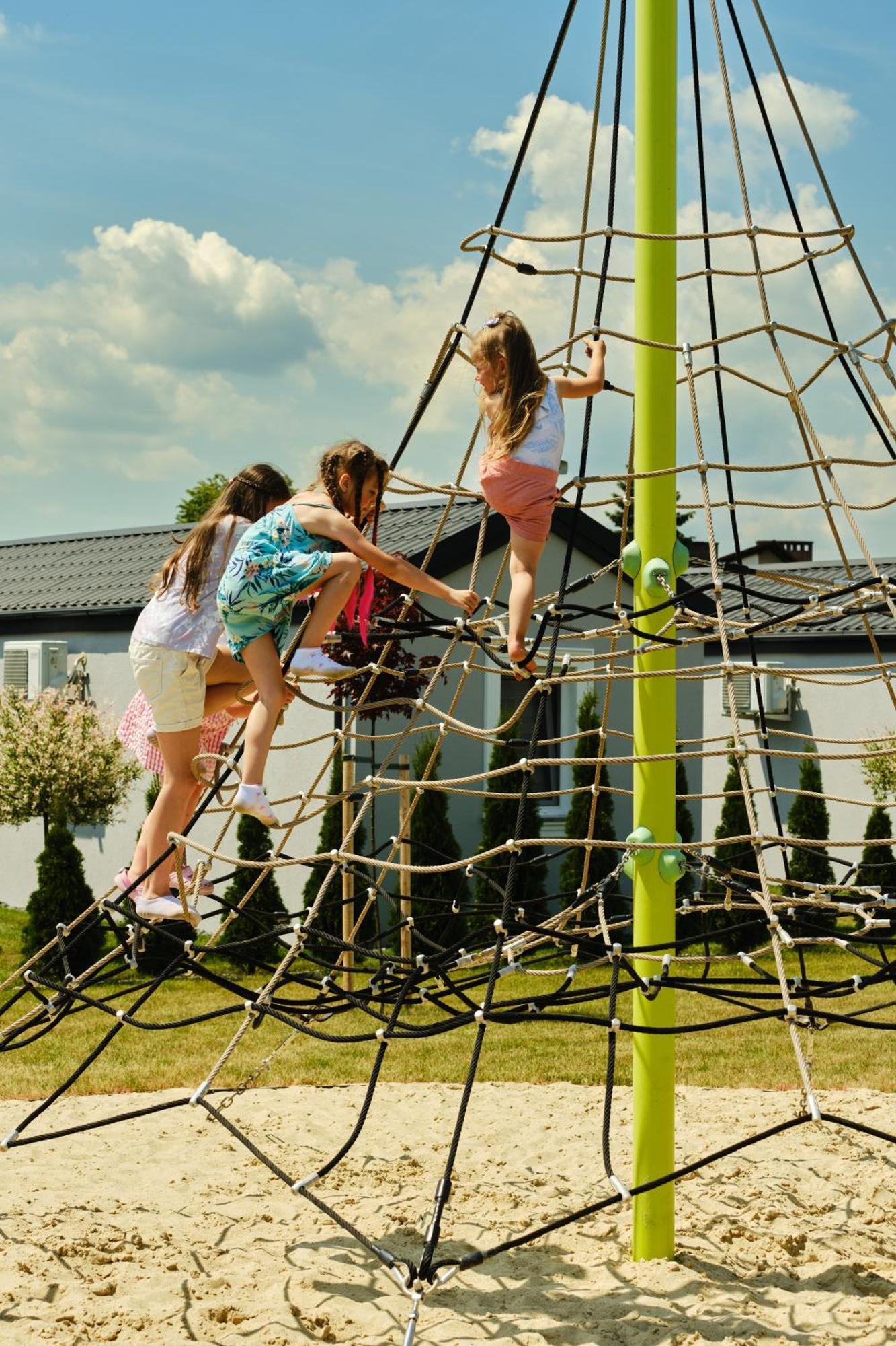 Scandi Village Zator Exteriör bild