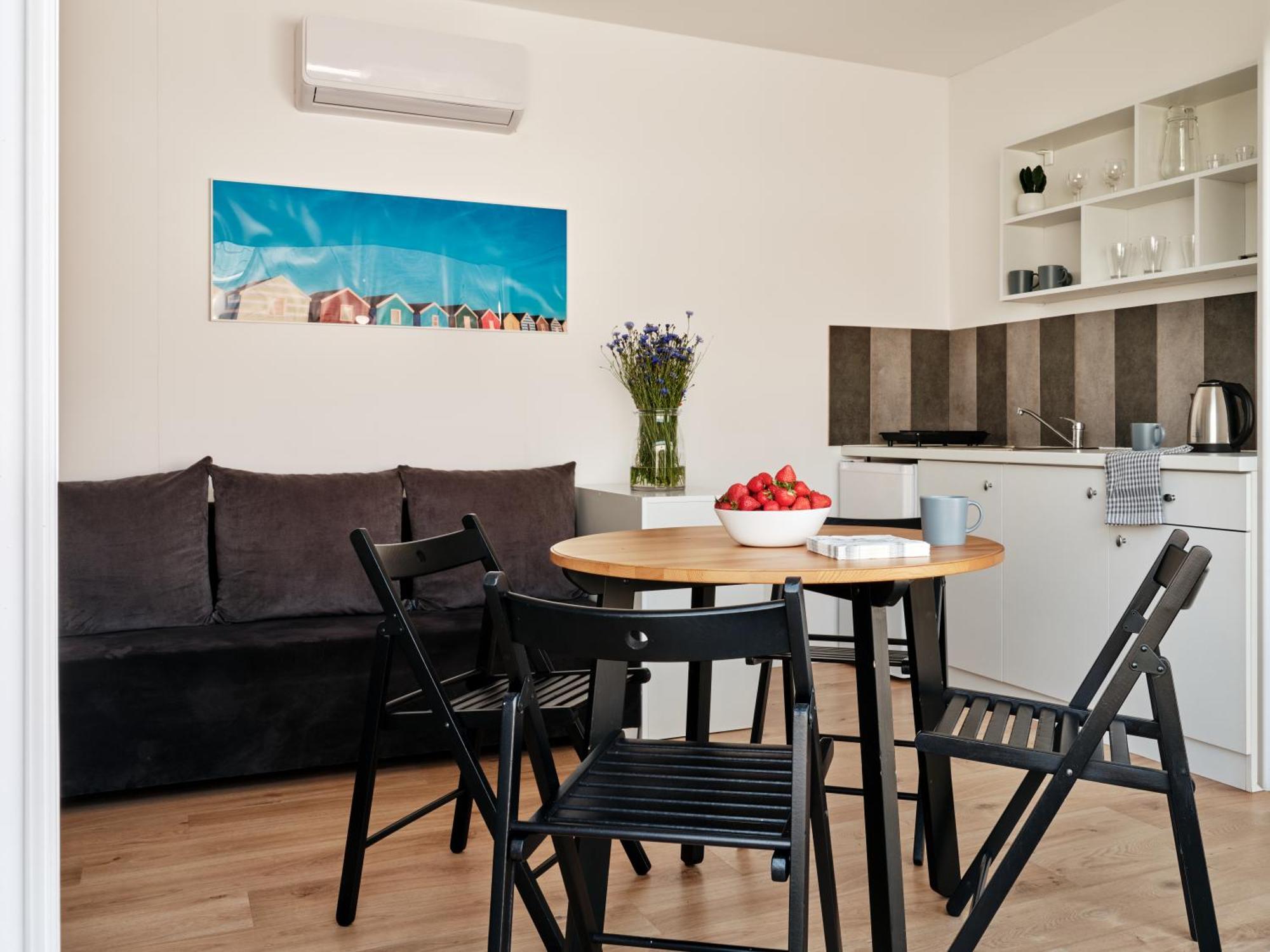 Scandi Village Zator Exteriör bild