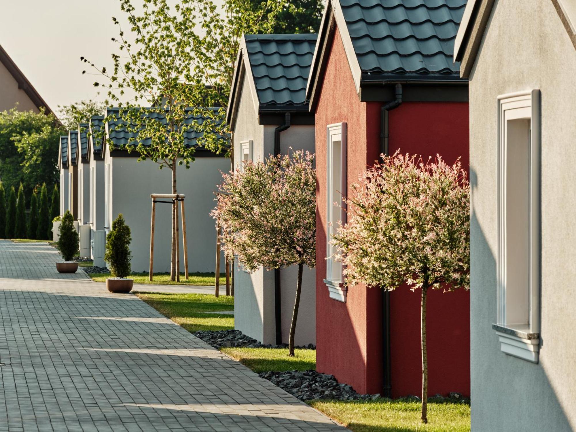 Scandi Village Zator Exteriör bild